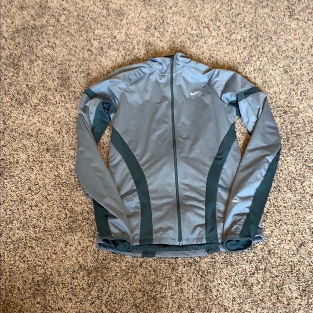 Nike running jacket size small